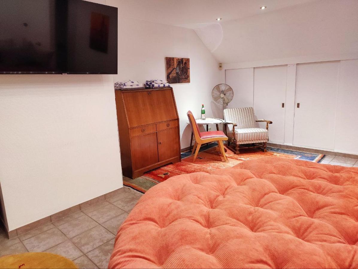 Spacious & Comfortable Guestrooms W Private Bathrooms Near Koelnmesse & Lanxess Arena, Free Parking, Highspeed Wifi Екстер'єр фото